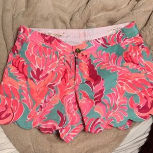 Lilly Pulitzer scalloped shorts
